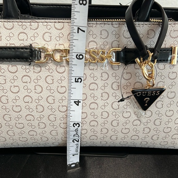 Guess | Classic Bag w/Iconic Logo Bag Charm, Matching Wallet & Dust Bag - Picture 11 of 16